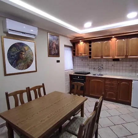 17 Apartment Gyenesdias