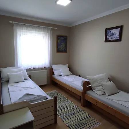 Apartment 17